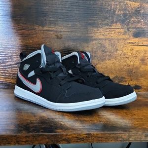 BRAND NEW WITH BOX Boys' Nike Air Jordan Size 10C